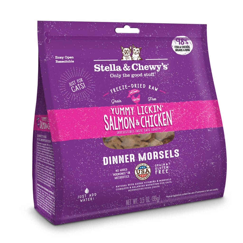 Stella & Chewy’s Freeze-Dried Raw Dinner Morsels for Cats, Yummy Lickin’ Salmon & Chicken